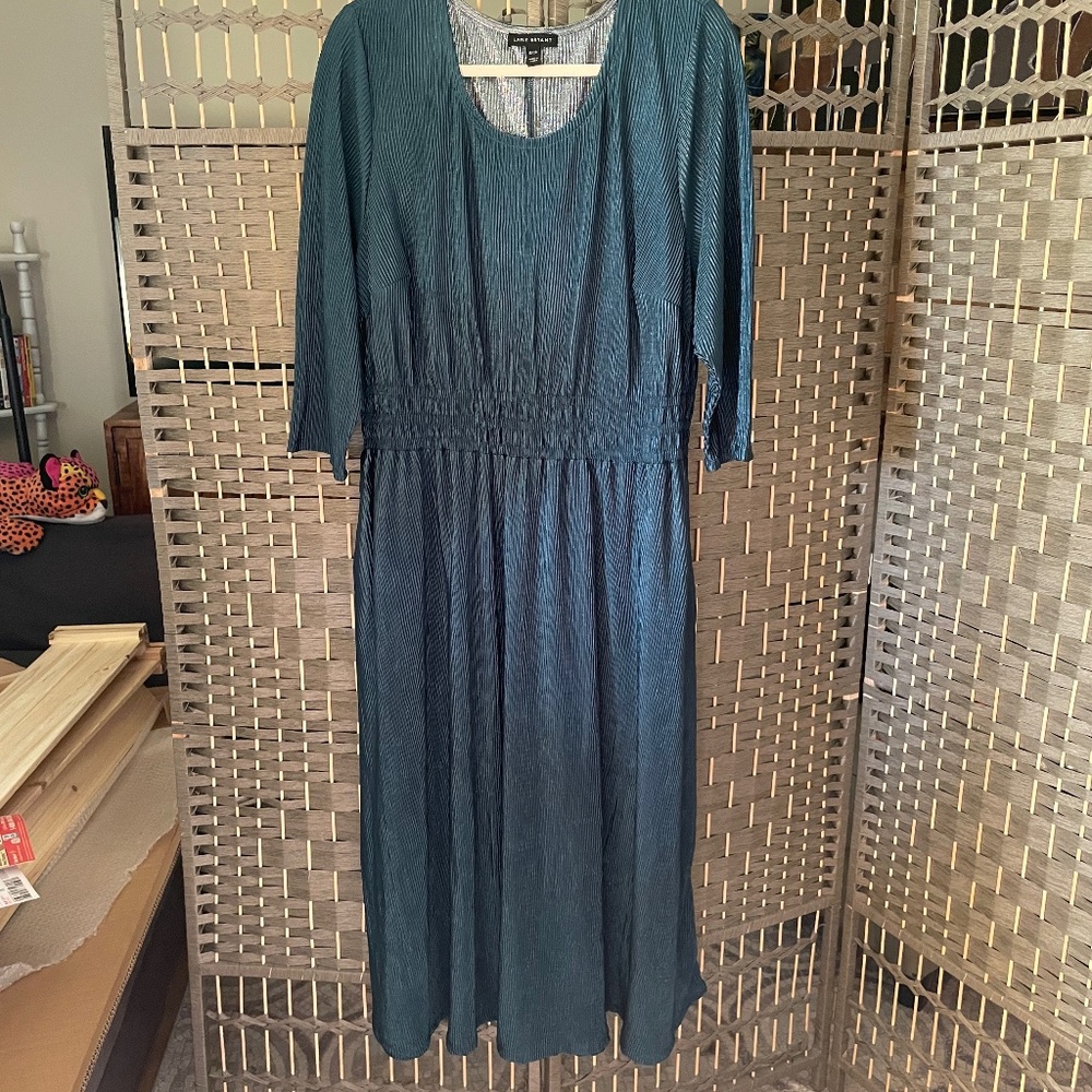 Green Shimmer Midi Dress-Plus Size